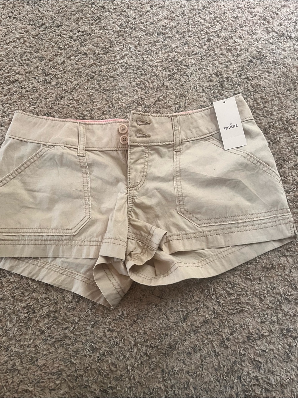Hollister Women's Cream Cotton Utility Shorts